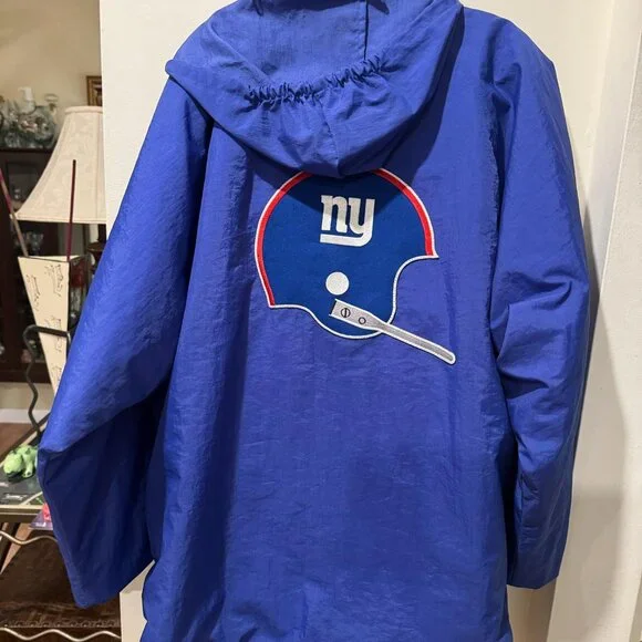 **Official Licensed Champion NY Giants Vintage Stadium Jacket – Size Medium**